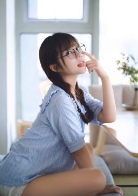 女澡堂里的男搓澡工
