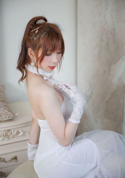 抱紧他